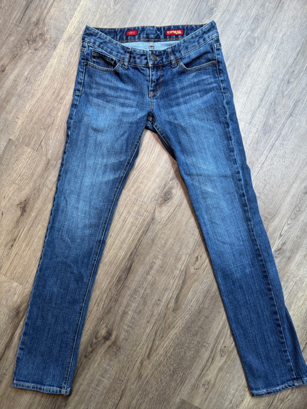 Express Stella Low Rise Skinny Leg Jeans - Size 2 Long